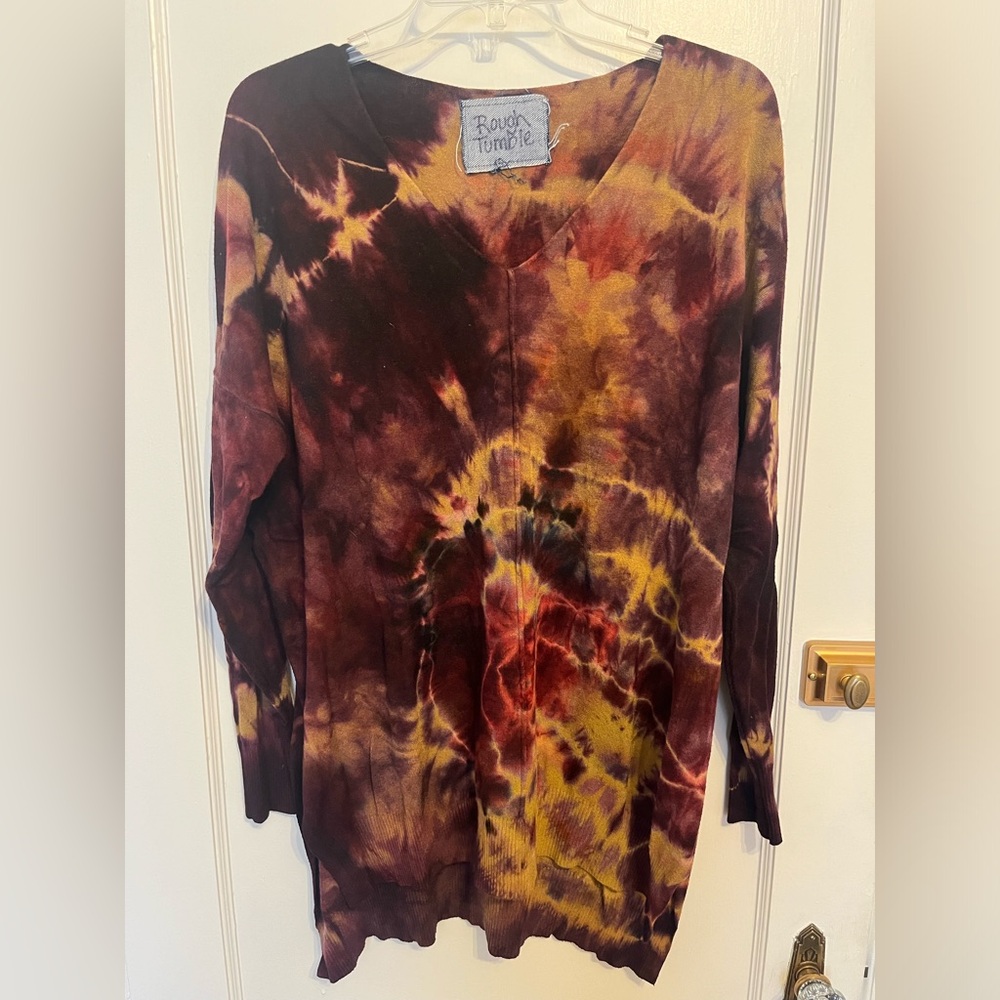 Rough and Tumble Vintage tunic sweater tie dye size medium